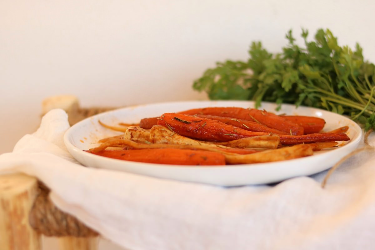 Cenoura e raiz de salsa no forno - 1